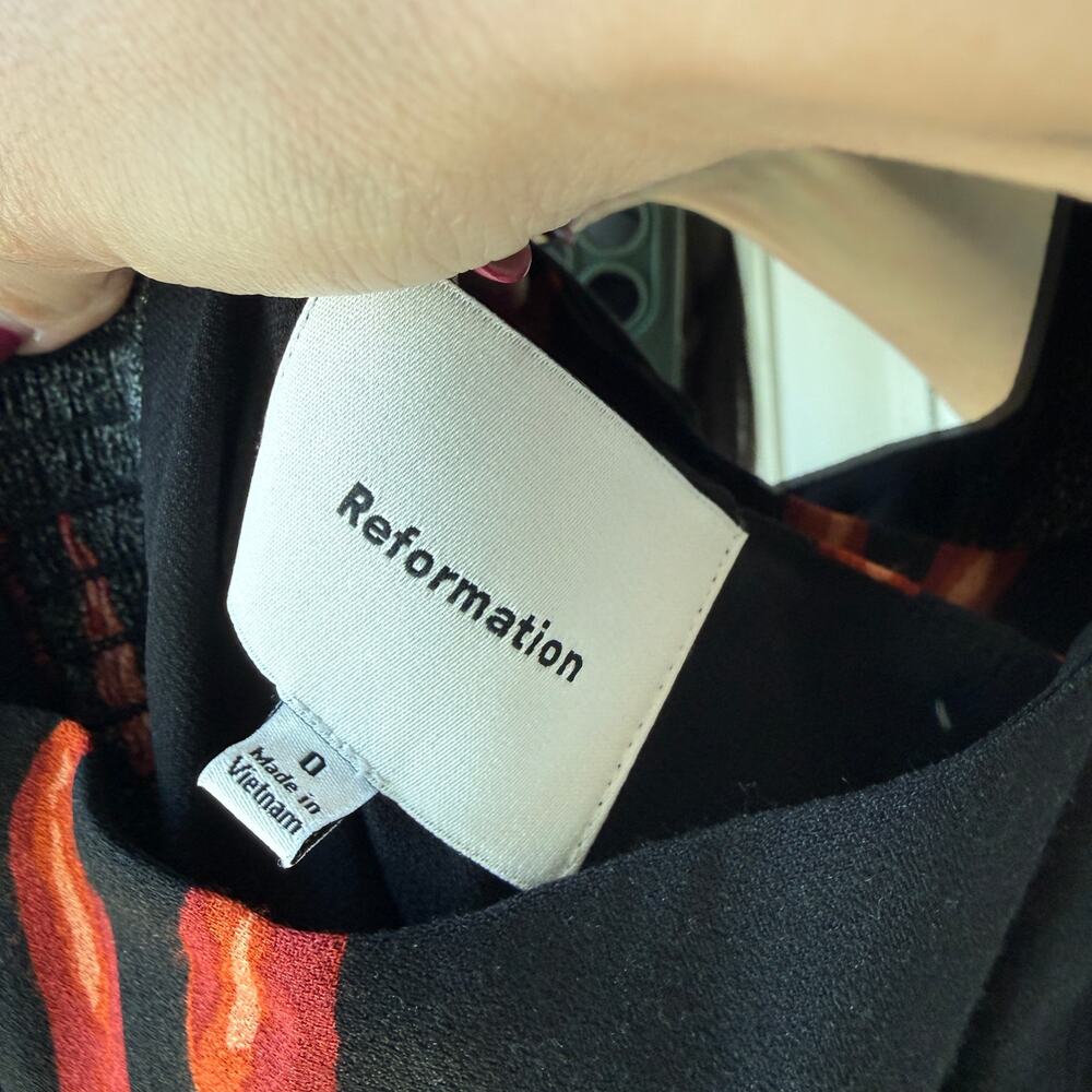 Reformation Gabin Chili Pepper Dress - Picture 5 of 5